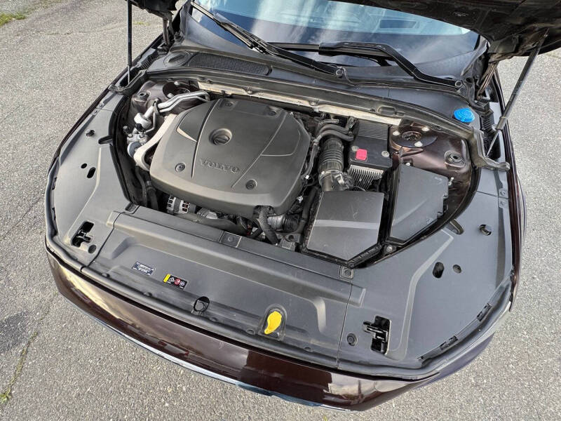 2018 Volvo V90 Cross Country T6