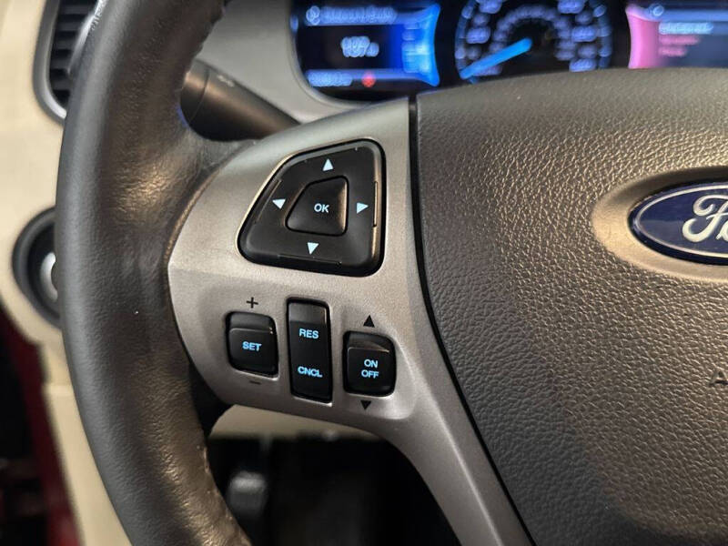 2015 Ford Taurus SEL