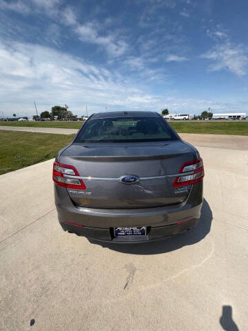 2013 Ford Taurus SEL