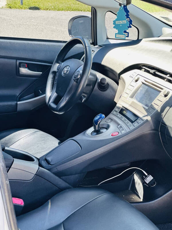 2013 Toyota Prius Three