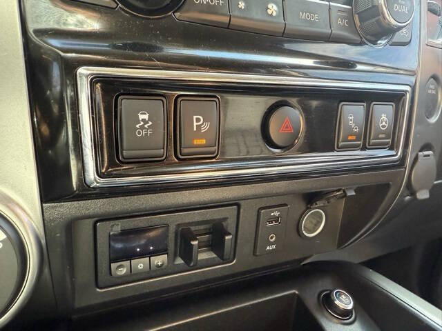 2017 Nissan Titan Platinum Reserve