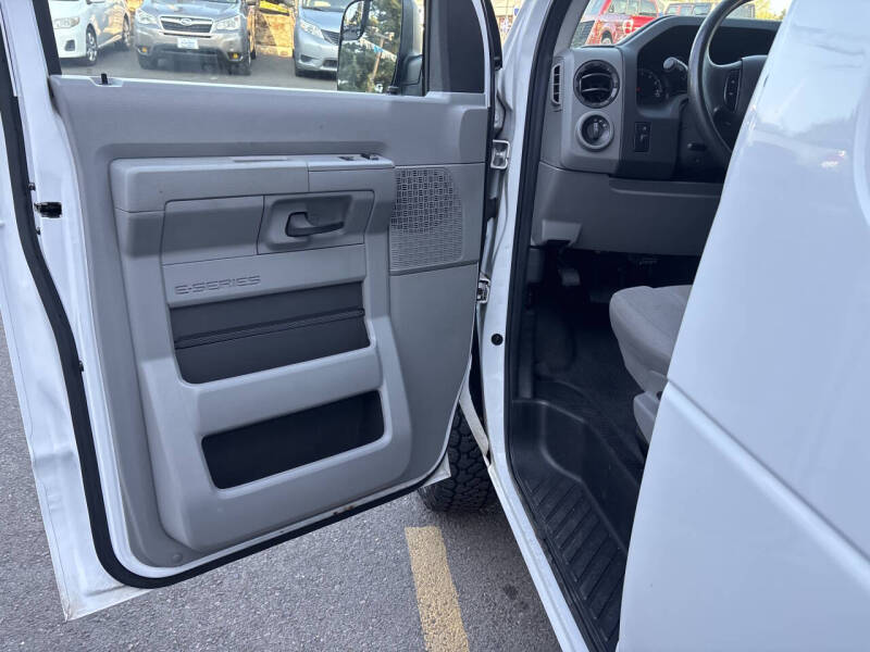 2013 Ford E-Series E-250