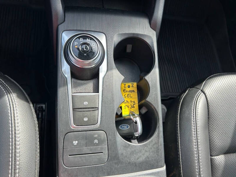 2022 Ford Escape SEL