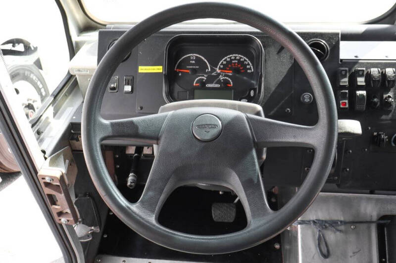 2020 Freightliner MT45 Chassis