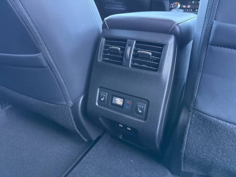 2025 Mitsubishi Outlander SEL