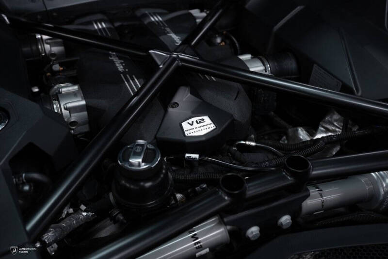 2019 Lamborghini Aventador LP 740-4 S