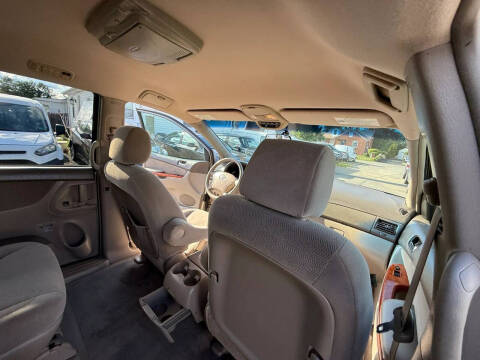 2006 Toyota Sienna