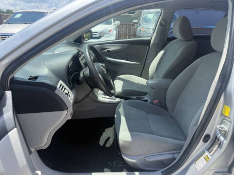 2011 Toyota Corolla LE