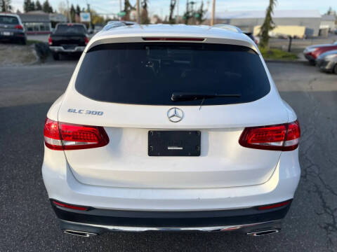 2017 Mercedes-Benz GLC GLC 300