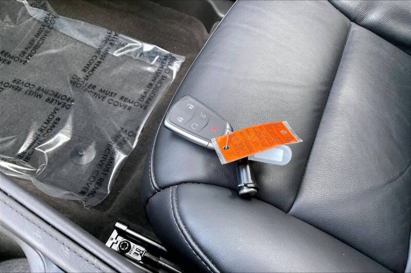 2023 Cadillac XT4 Premium Luxury