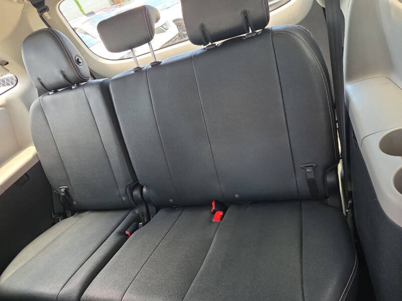 2020 Toyota Sienna SE Premium 8-Passenger