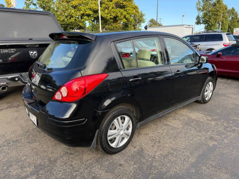 2009 Nissan Versa 1.8 S