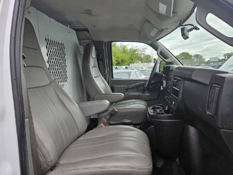 2021 Chevrolet Express 2500