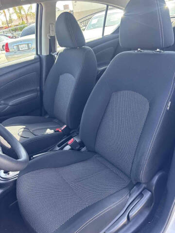 2018 Nissan Versa