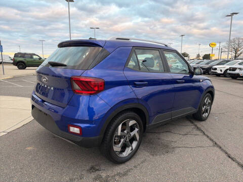 2024 Hyundai Venue SEL