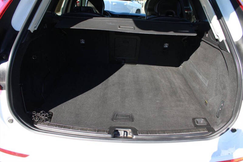 2019 Volvo XC60 T6 Momentum