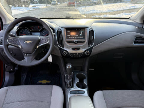 2017 Chevrolet Cruze LT Auto