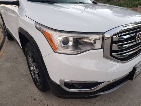 2017 GMC Acadia SLT-1
