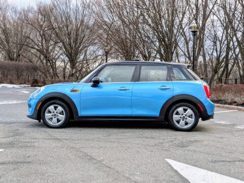 2016 MINI Hardtop 4 Door Cooper