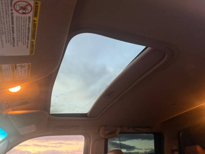 2004 Ford F-350 Super Duty Lariat