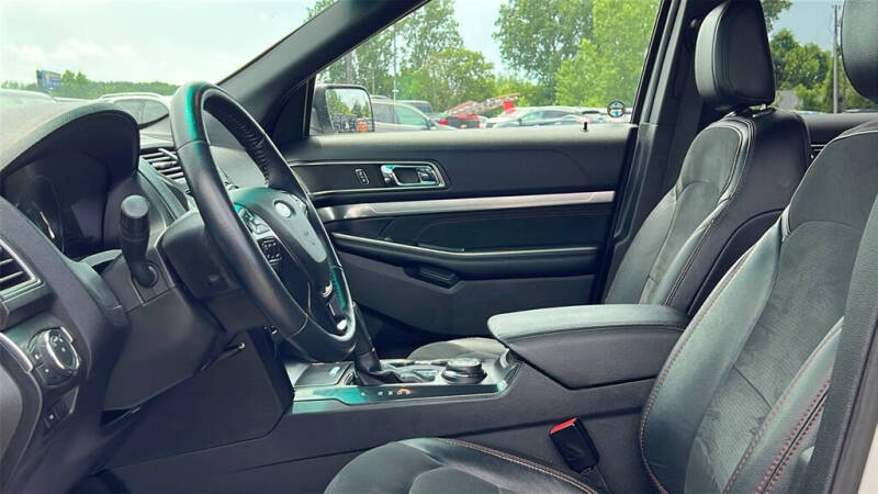 2019 Ford Explorer XLT