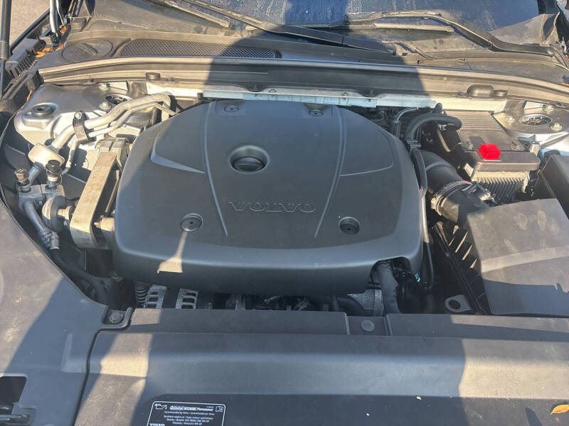 2018 Volvo S90 T5 Momentum