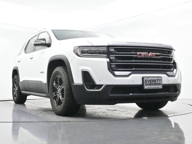 2023 GMC Acadia AT4