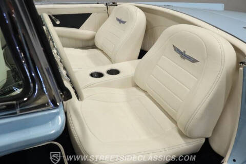 1957 Ford Thunderbird