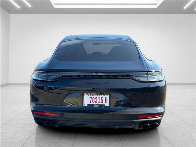 2022 Porsche Panamera