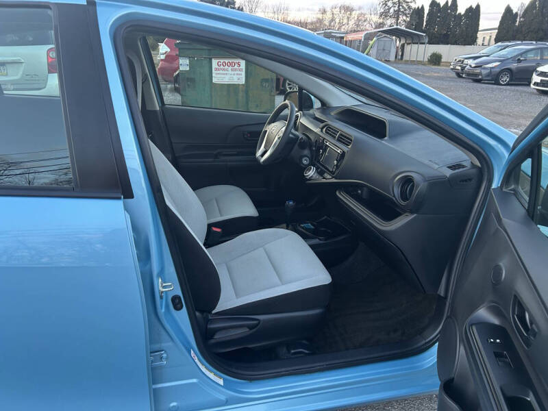 2015 Toyota Prius c Two