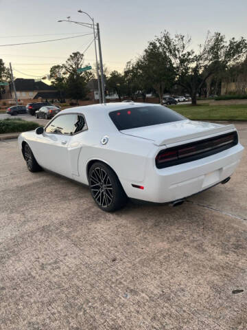 2013 Dodge Challenger SXT