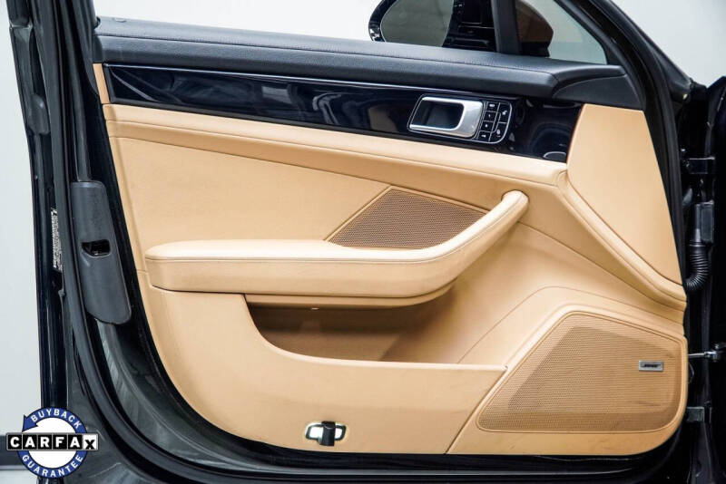 2018 Porsche Panamera