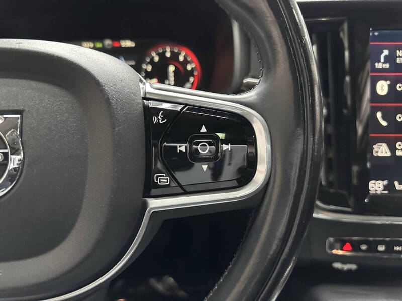 2018 Volvo S90 T5 Momentum