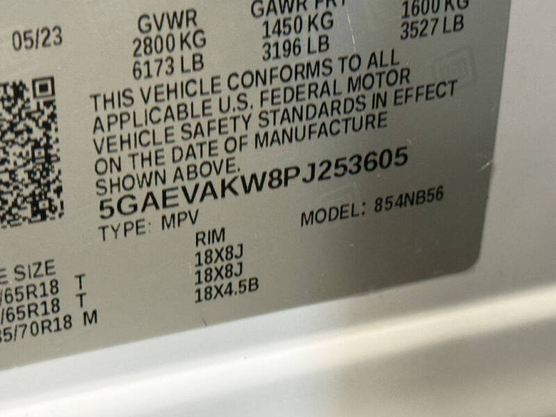 2023 Buick Enclave Essence