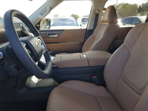 2026 Infiniti QX80 Luxe