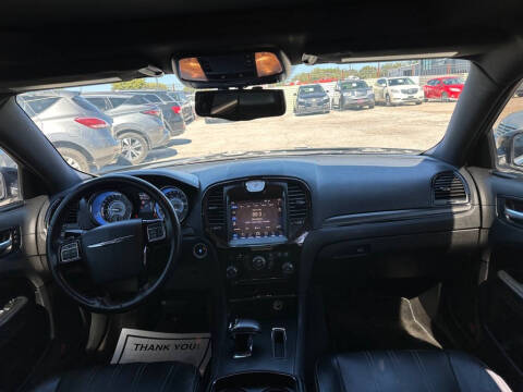 2012 Chrysler 300 S V6