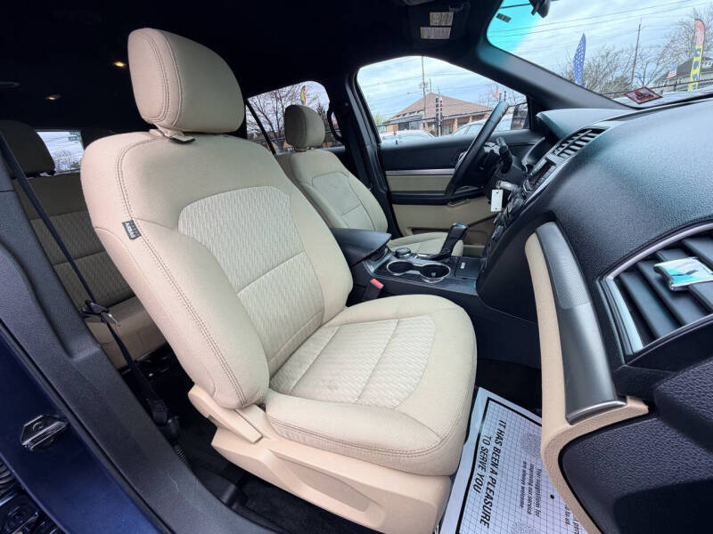 2017 Ford Explorer