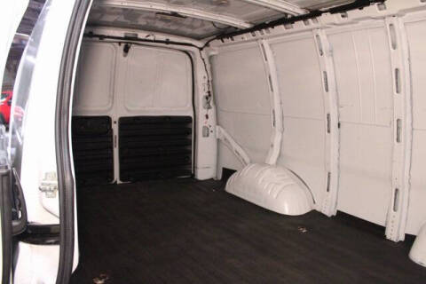 2023 GMC Savana 2500