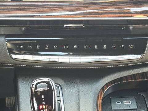 2024 Cadillac Escalade ESV Premium Luxury