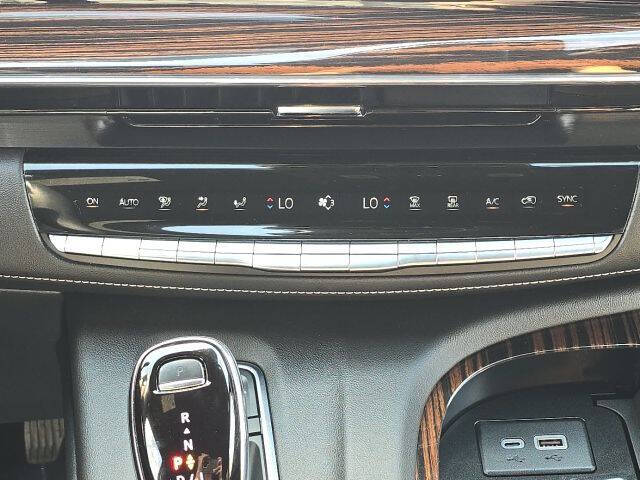 2024 Cadillac Escalade ESV Premium Luxury