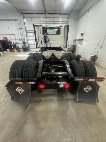 2020 International RH613