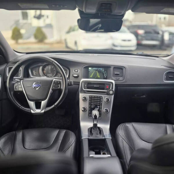 2017 Volvo S60 T5 Dynamic