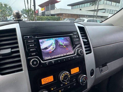 2017 Nissan Frontier SV