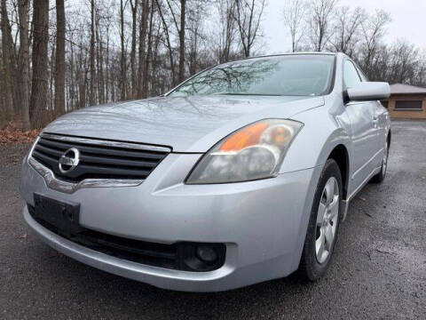 2008 Nissan Altima for sale at GOOD USED CARS INC in Ravenna OH