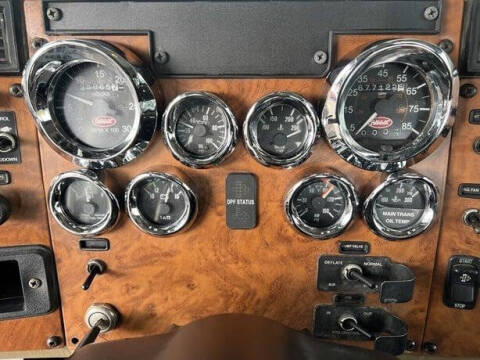 2009 Peterbilt 335