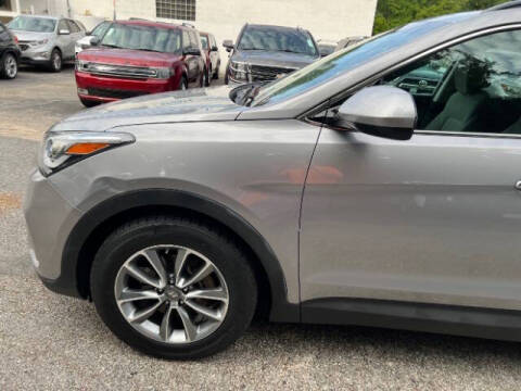 2017 Hyundai Santa Fe SE