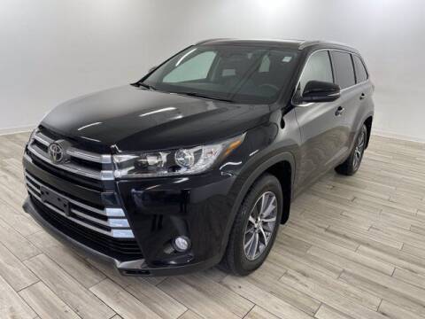 2019 Toyota Highlander for sale at Travers Autoplex Thomas Chudy in Saint Peters MO