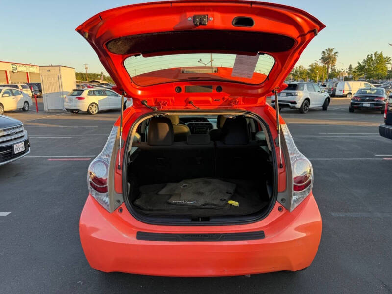2012 Toyota Prius c Two