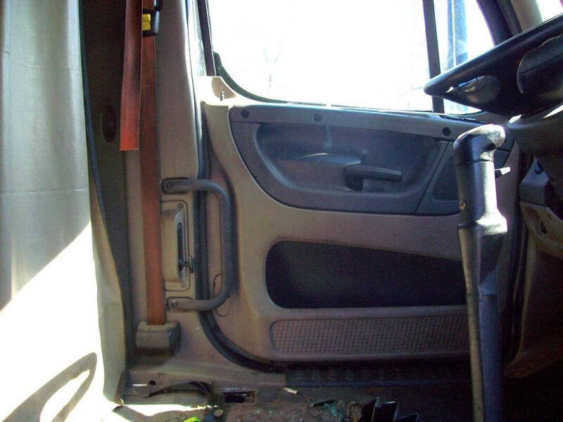 2014 Freightliner Cascadia