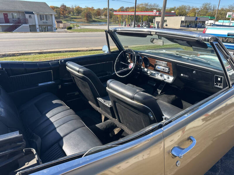 1967 Oldsmobile Ninety-Eight